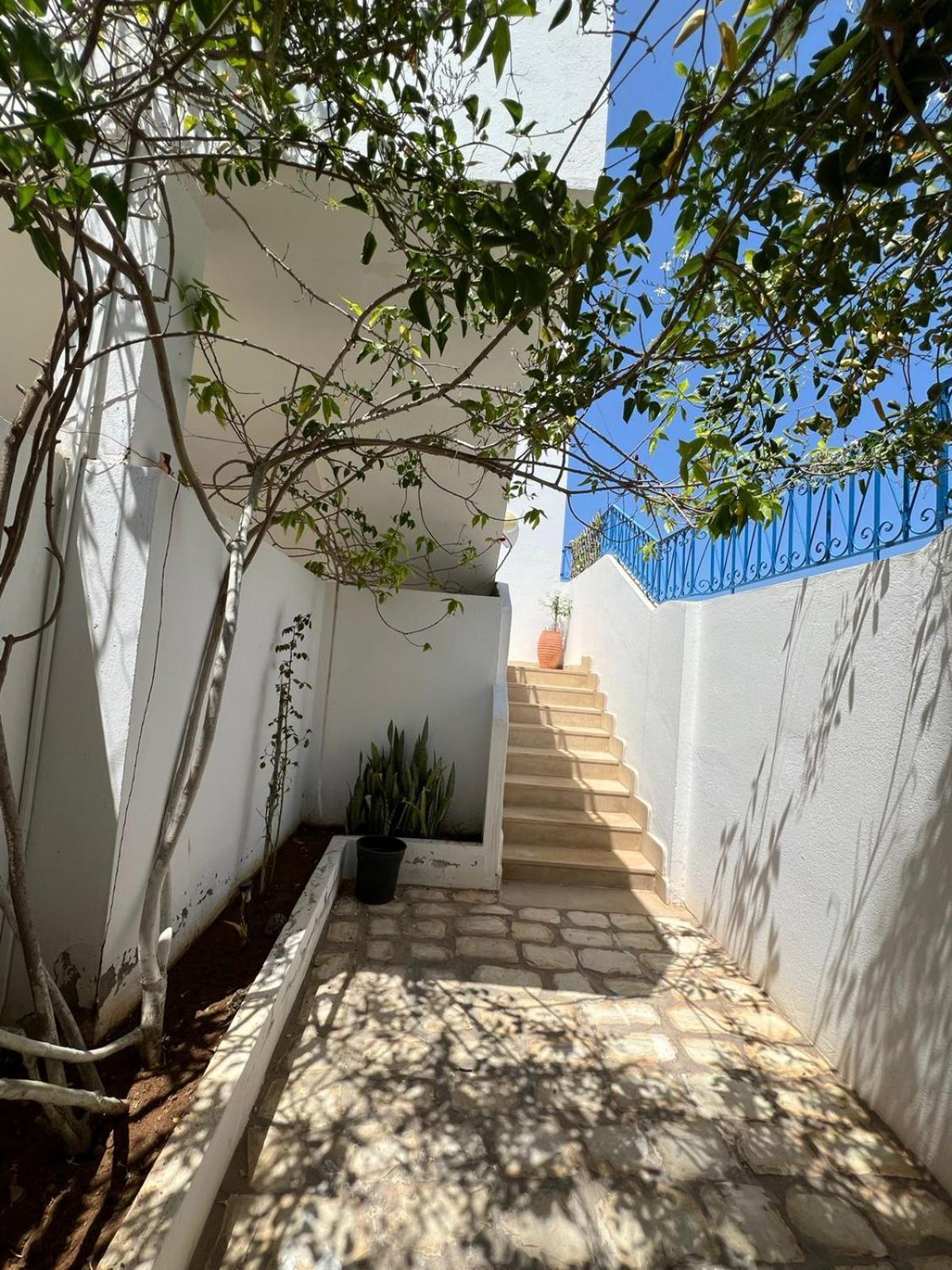 Chez Stoupha Apartment Dar Salah Bey Bagian luar foto